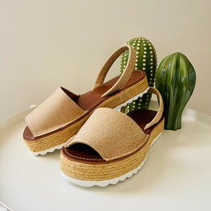 SUSSA Cream Sandals 25MX/ 7US